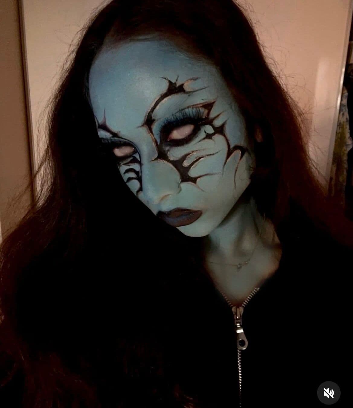 Bold event makeup by Ottawa artist Zara